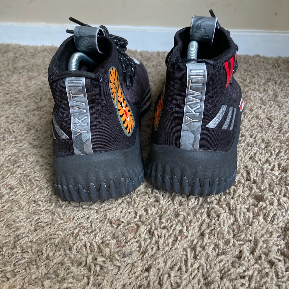 😎😎SOLD😎😎Adidas DAME 4 BAPE Black Camo - Picture 12 of 16